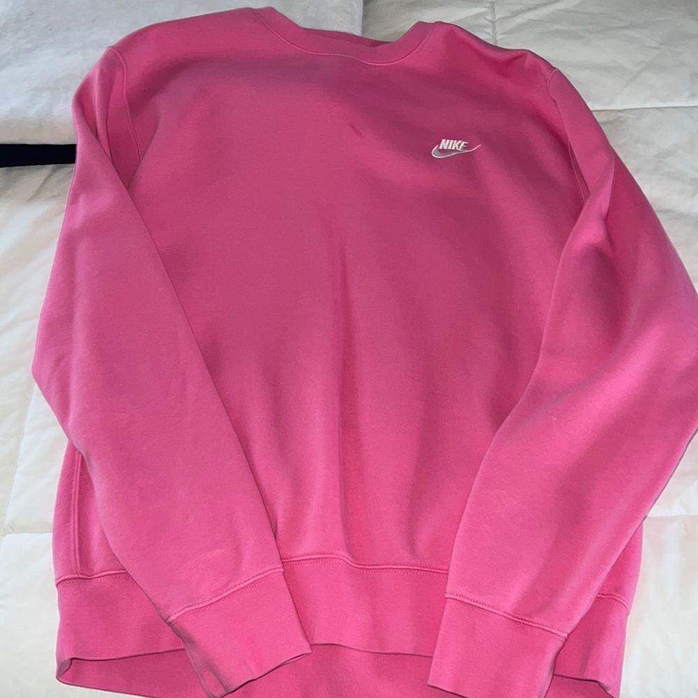 nike sweatshirt